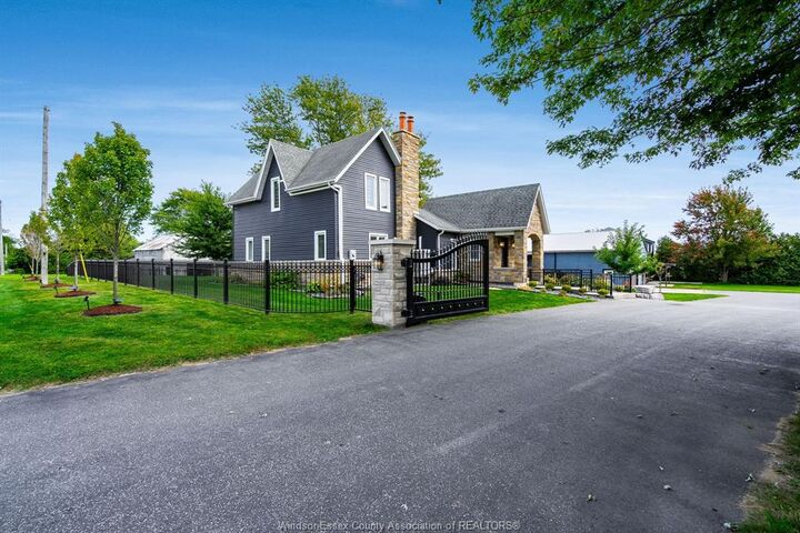 702 Talbot Road East  Wheatley ON N0P 2P0 photo
