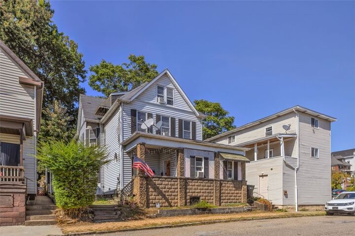Property Photo:  211 E 7th Avenue  PA 15084 