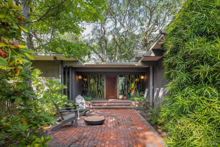Property Photo:  862 Wildwood Trail  CA 95409 