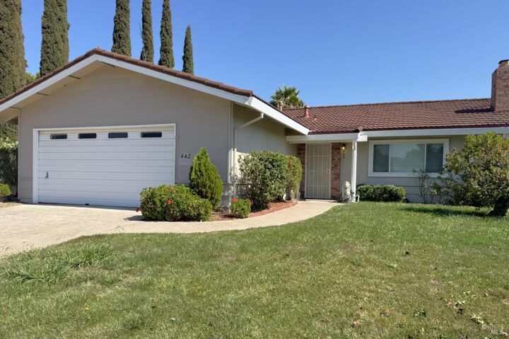 442 Yellowstone Drive  Vacaville CA 95687 photo