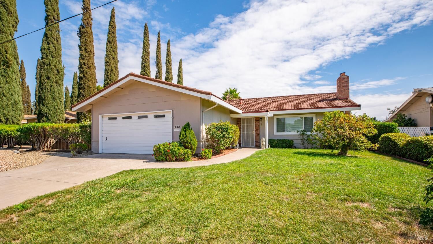 Property Photo: 442 Yellowstone Drive CA 95687