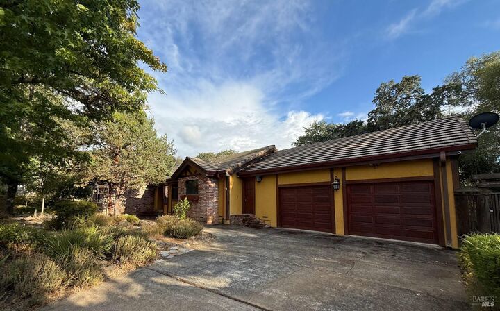 Property Photo: 1461 Meadow Drive CA 95482