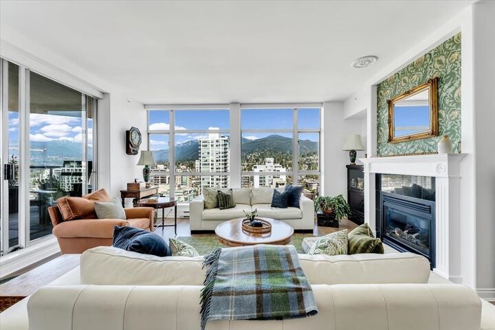 Property Photo:  160 E 13th Street 1601  BC V7L 2L5 