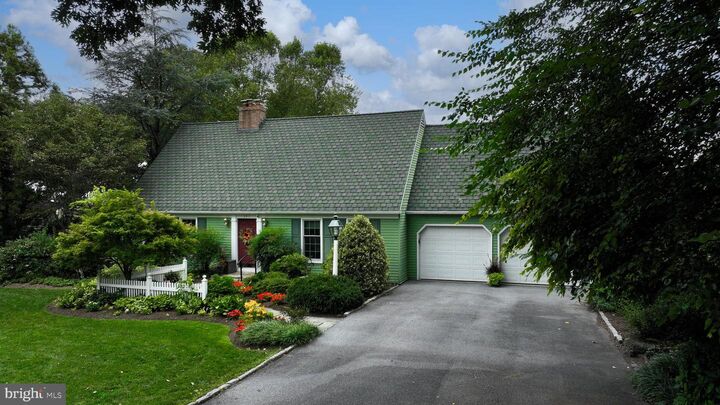 157 Maple Drive  New Holland PA 17557 photo