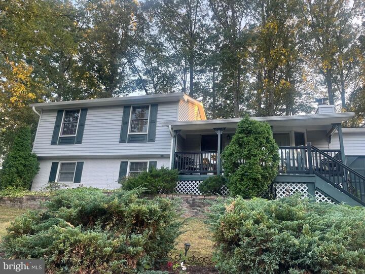 589 Rockbridge Drive SE  Leesburg VA 20175 photo