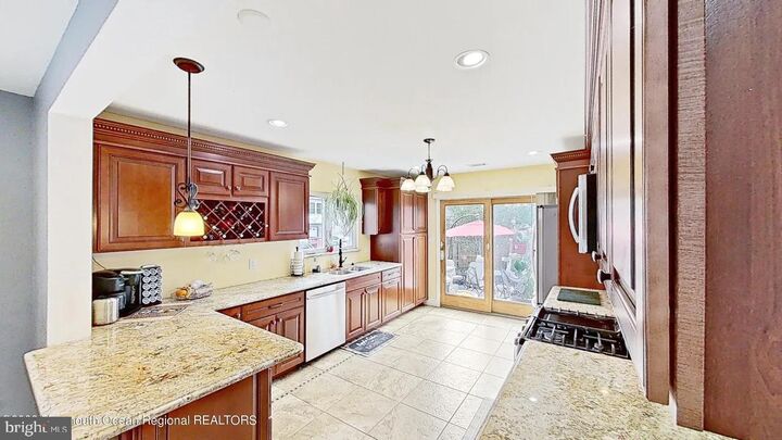 Property Photo:  1319 Union Avenue  NJ 07735 
