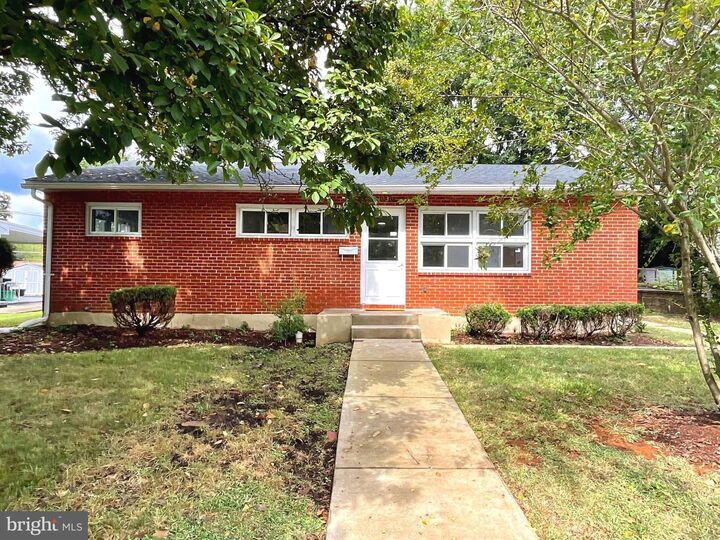 Property Photo:  1030 Collwood Road  MD 21228 