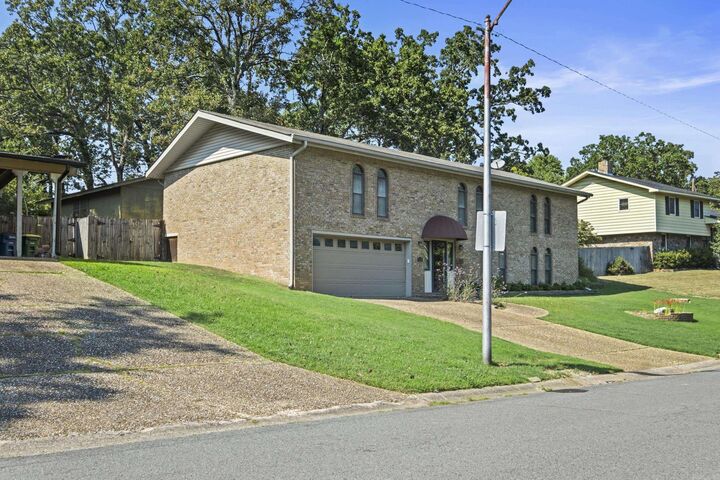 Property Photo:  5605 N Walnut Road  AR 72118-6248 