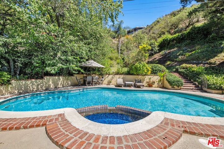 Property Photo: 1834 Roscomare Rd CA 90077