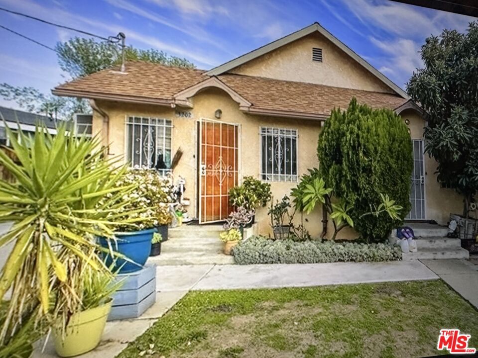 Property Photo:  3202 Farnsworth Ave  CA 90032 