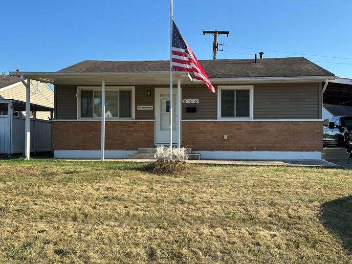 Property Photo: 555 Kirkwood Drive OH 43162