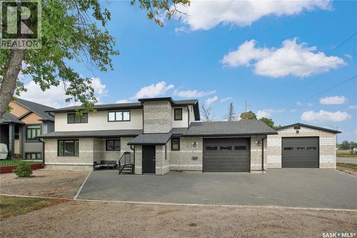 3102 Caen Street  Saskatoon SK S7M 3N5 photo