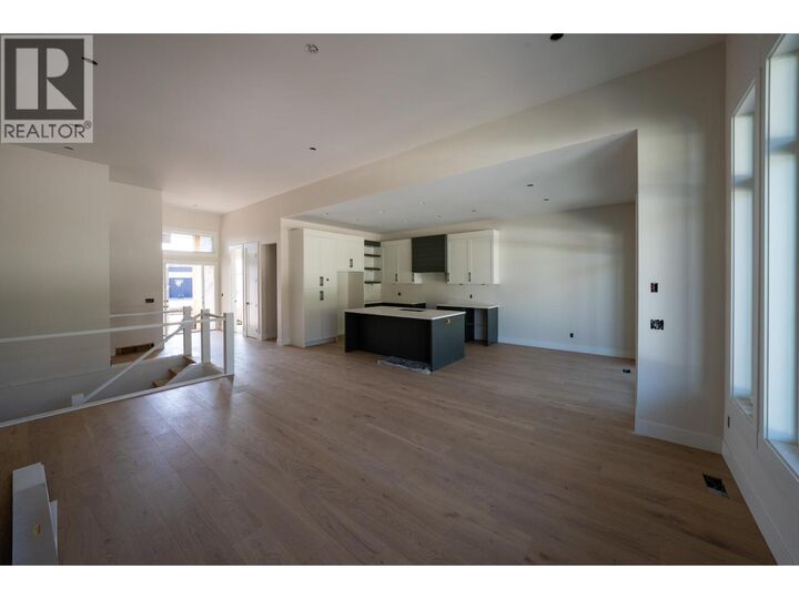Property Photo: 2538 Pinnacle Ridge Drive BC V4T 0G4