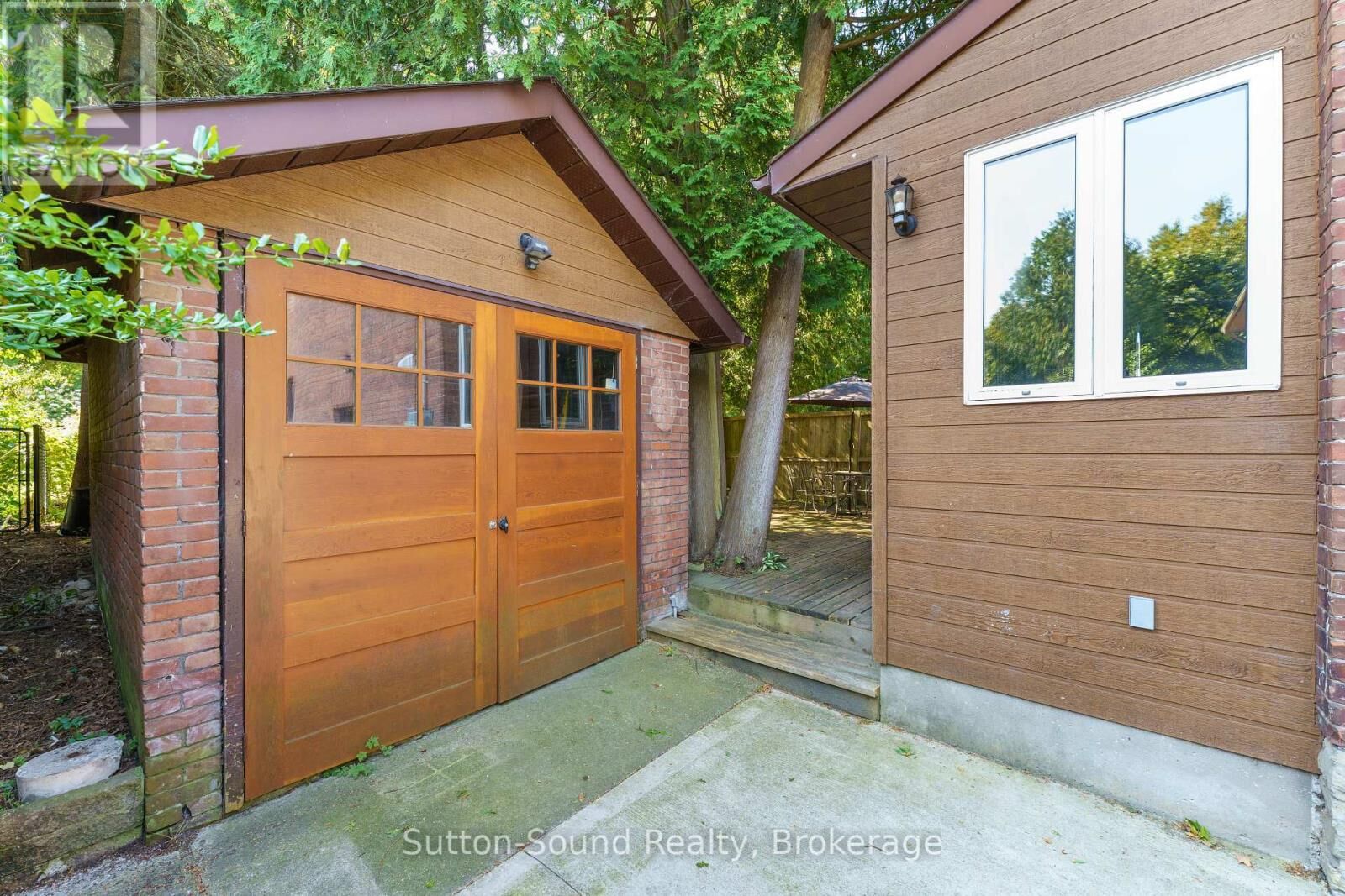 Property Photo: 235 7th Street West ON N4K 3L3
