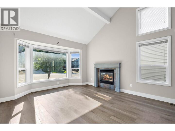Photo de la propriété:  2608 Bentall Drive  BC V1S 2B5 