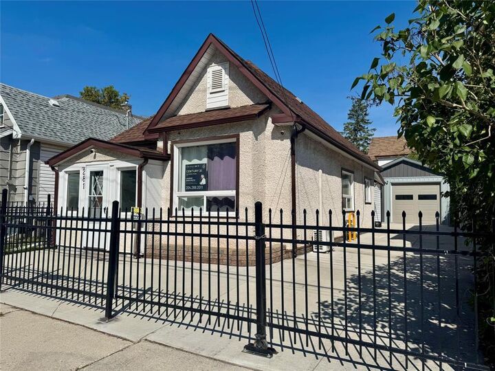 Photo de la propriété:  281 Magnus Avenue  MB R2W 2B6 