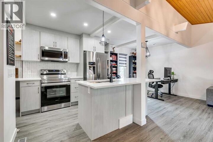 Property Photo: 11010 Bonaventure Drive Southeast AB T2J 3A8