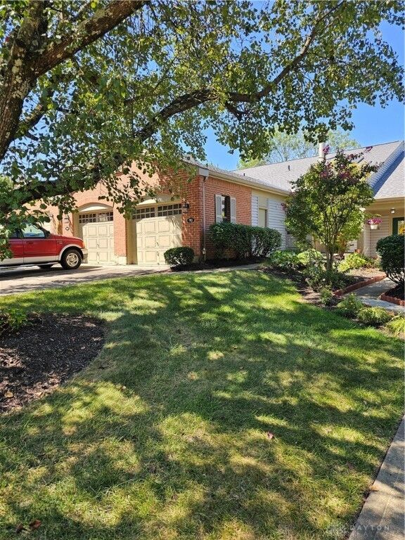 Property Photo: 7881 Hackney Circle OH 45039