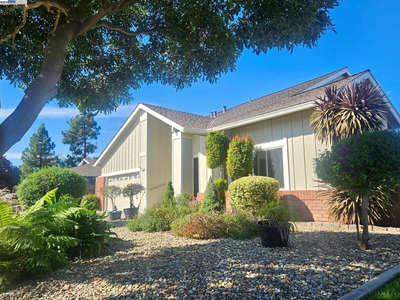 Property Photo: 35220 Cornwall Pl CA 94560