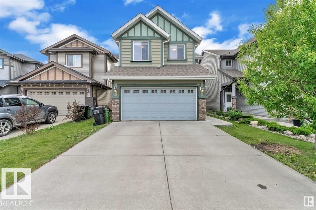 Property Photo:  2587 Cole Crescent SW  AB T6W 2A3 
