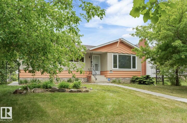 12416 77 Street NW  Edmonton AB T5B 2H5 photo