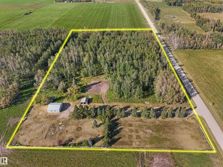 Property Photo:  47428 Range Road 50  AB T0C 0P0 