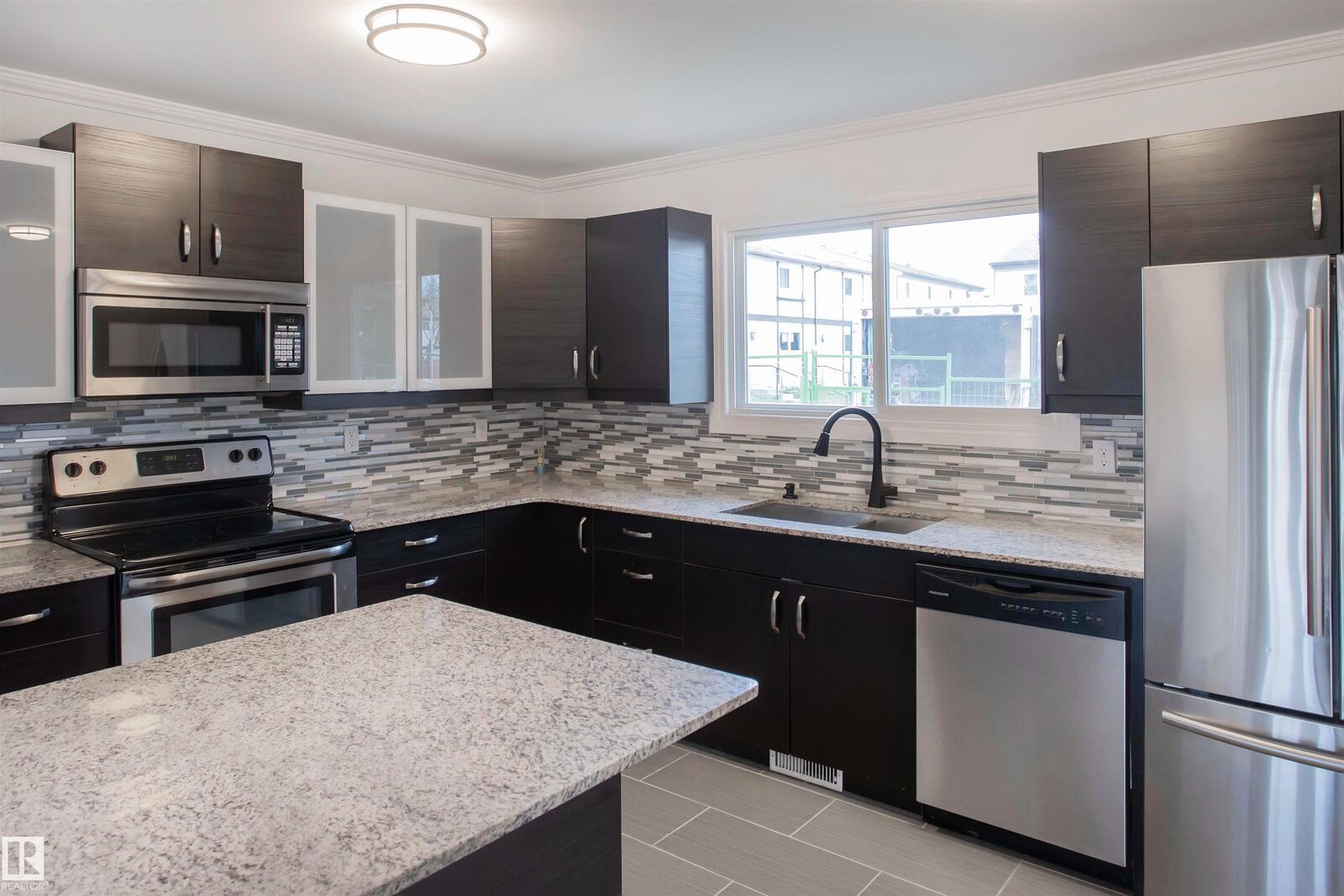 Property Photo:  1270 Lakewood Road NW  AB T6K 3P2 
