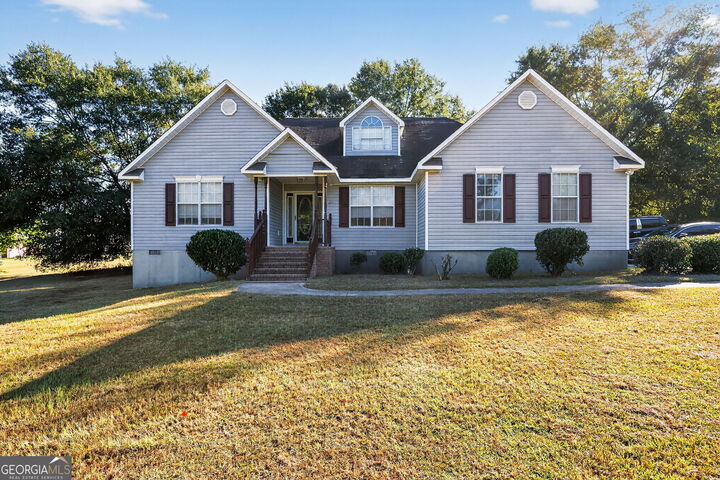 Property Photo:  225 Olivia Circle  GA 31211 