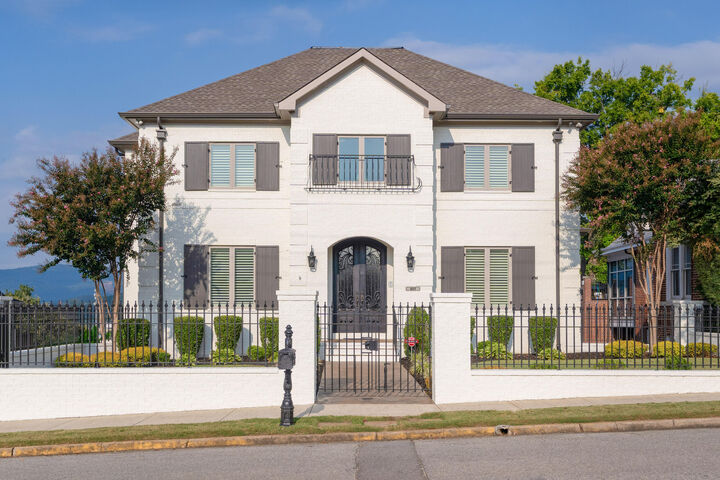 405 Forest Avenue  Chattanooga TN 37405 photo
