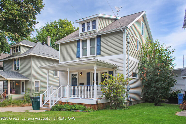 Property Photo:  1725 Donora Street  MI 48910 