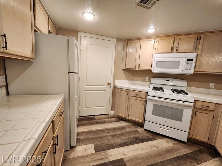 Property Photo:  7400 West Flamingo Road 2032  NV 89147 