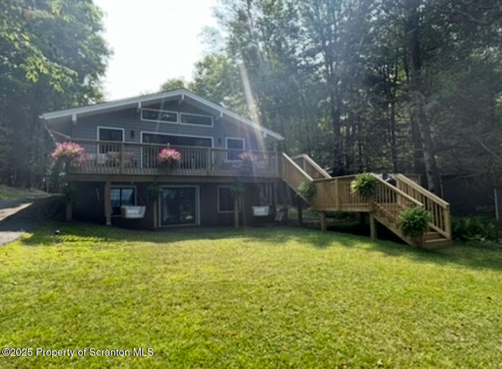 Property Photo: 1010 Crystal Lake Boulevard PA 18407