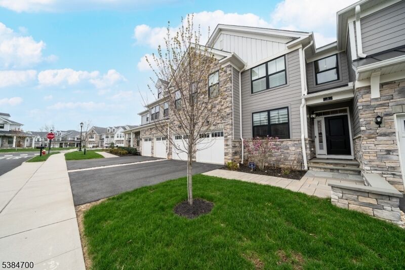 Property Photo: 3 Concord Ct NJ 07059