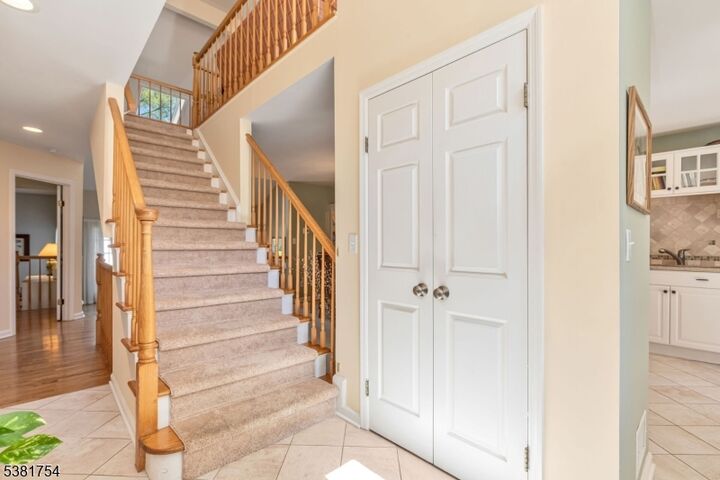 Property Photo:  4 Meadowview Lane  NJ 07922 