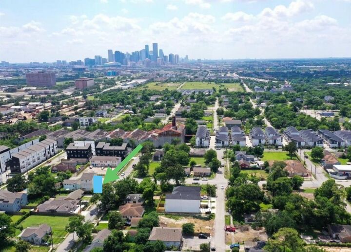 Property Photo: 4702 Coke Street TX 77020