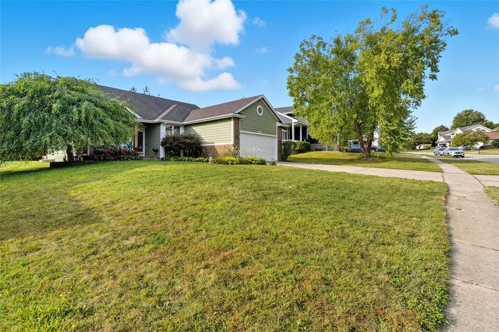 Property Photo:  8824 Long Meadow Drive  IA 50131 