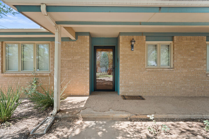 Property Photo: 8016 Dover Avenue TX 79424