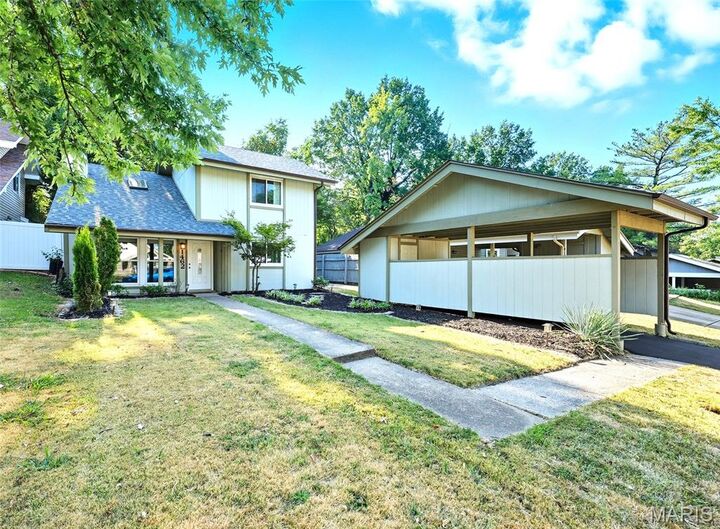 Property Photo:  1462 Pine Row Court  MO 63146 