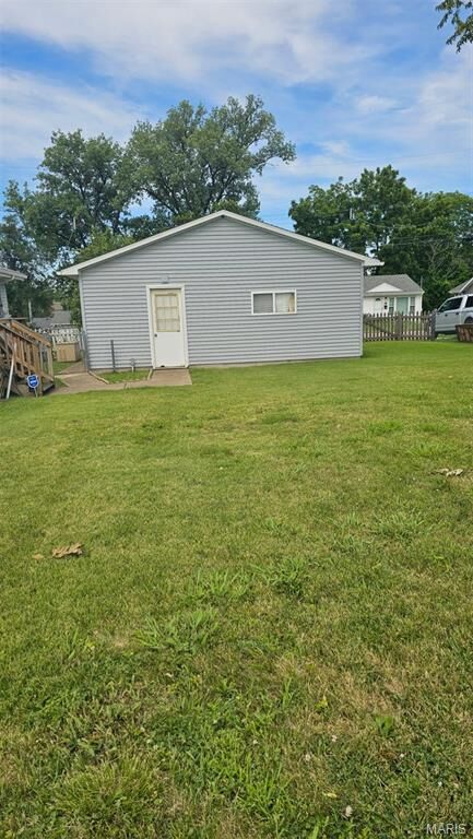 Property Photo: 6008 Jackson Avenue MO 63134