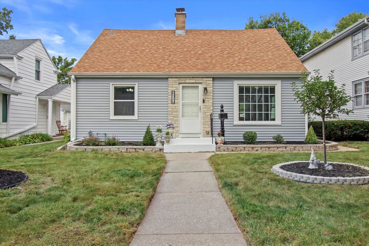 8514 W Center St  Milwaukee WI 53222 photo