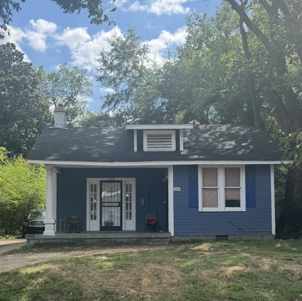 Property Photo: 3547 Spottswood Ave TN 38111