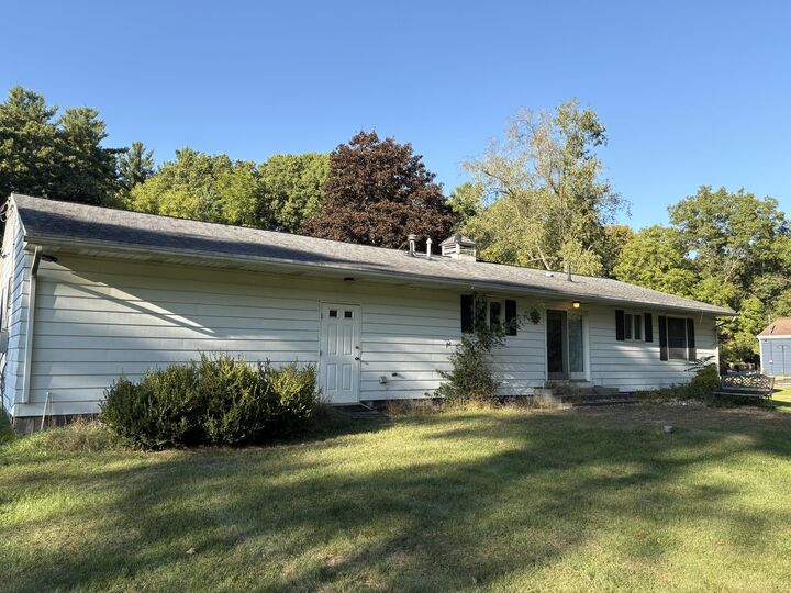 Property Photo:  5215 Merriman Road  MI 49201 