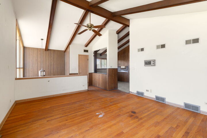 Property Photo:  1410 N 34th Avenue  IL 60160 
