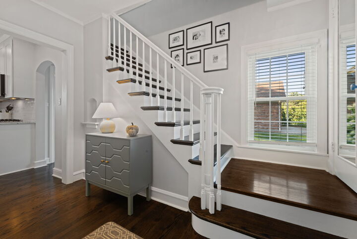 Property Photo:  934 Rolling Pass  IL 60025 