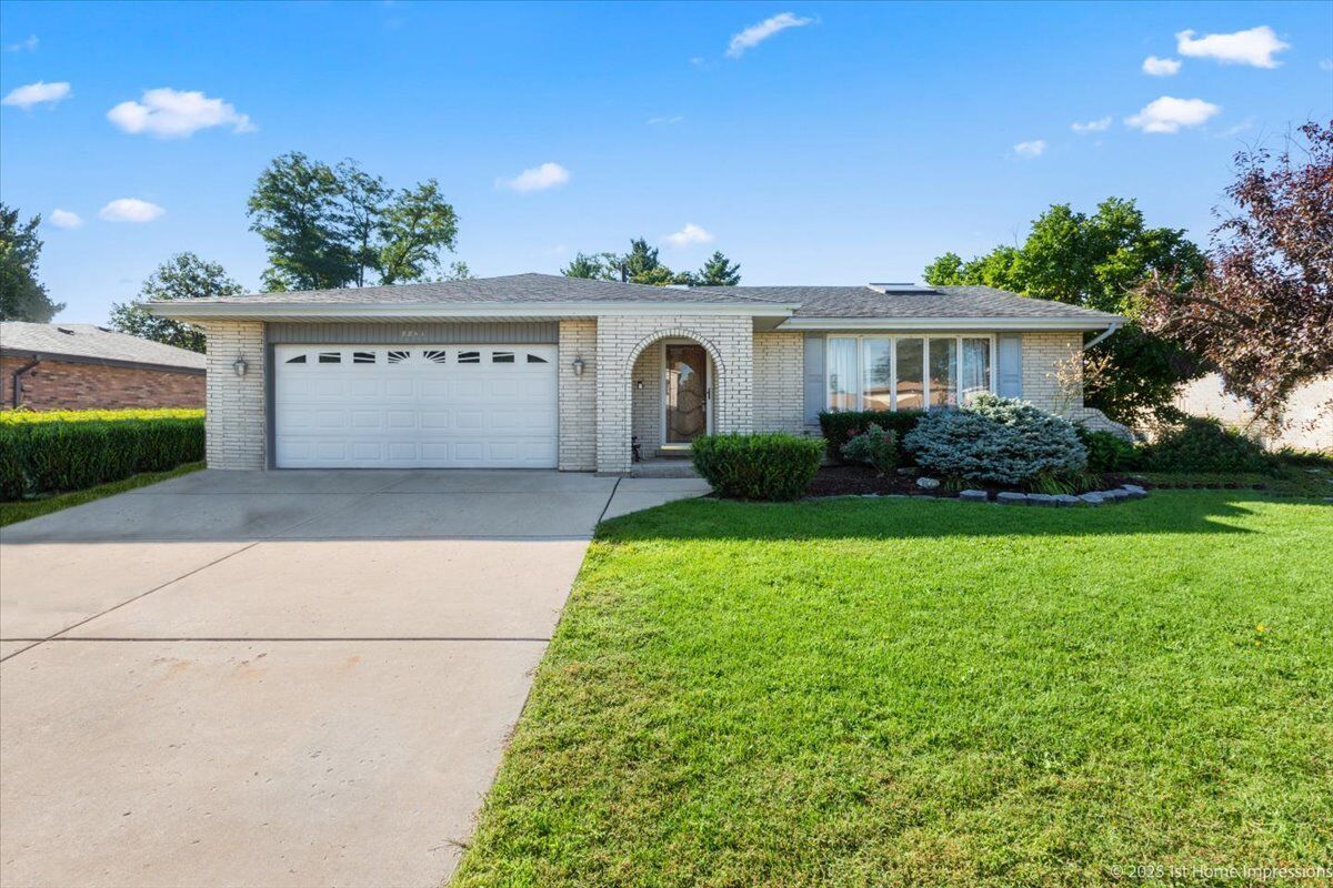 Property Photo:  8841 Briarwood Lane  IL 60462 