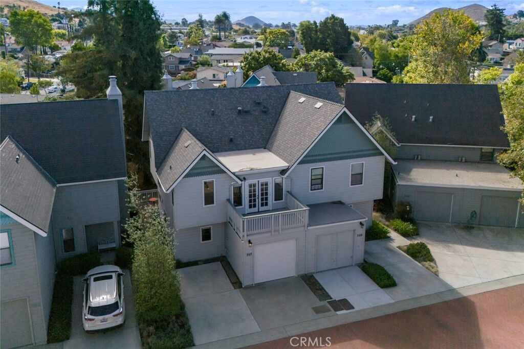 Property Photo:  717 Islay Street  CA 93401 