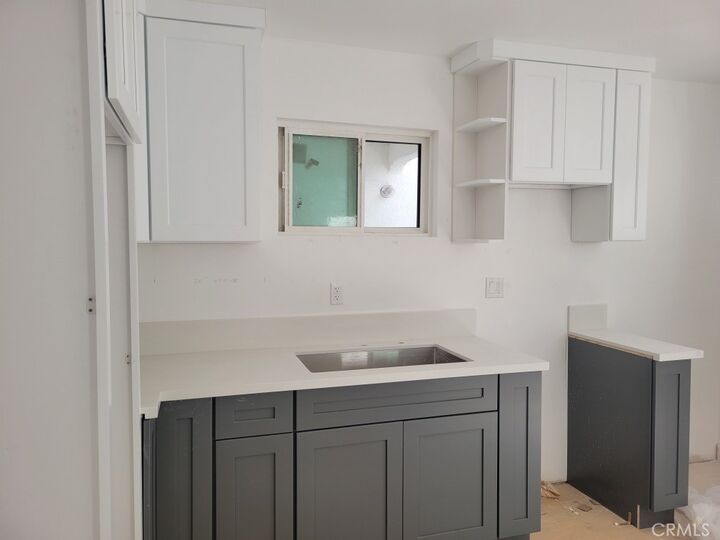 Property Photo:  2718 Malabar Street A  CA 90033 
