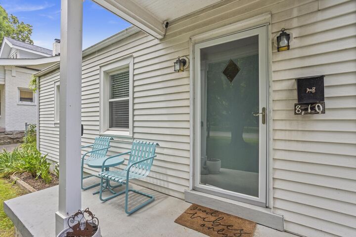 Property Photo:  810 N 16th St  TN 37206 