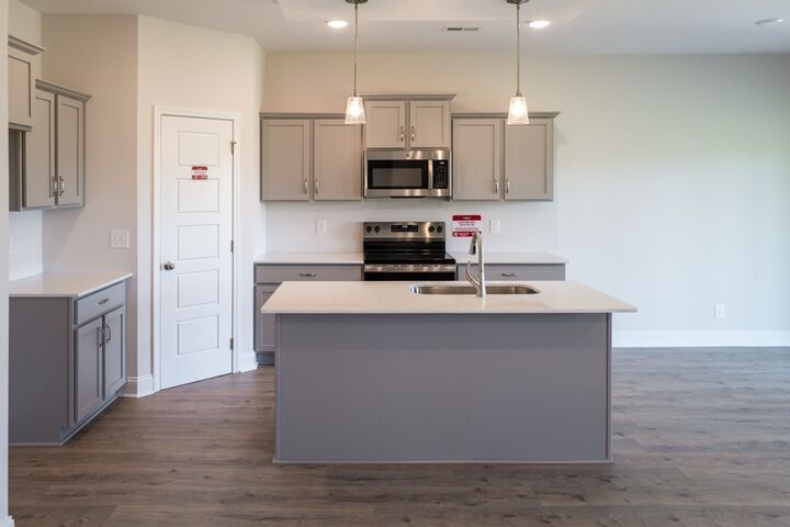 Property Photo:  6 Miller Farm  TN 37043 