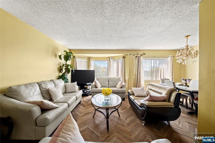 290 Anderson Street 5D  Hackensack NJ 07601 photo